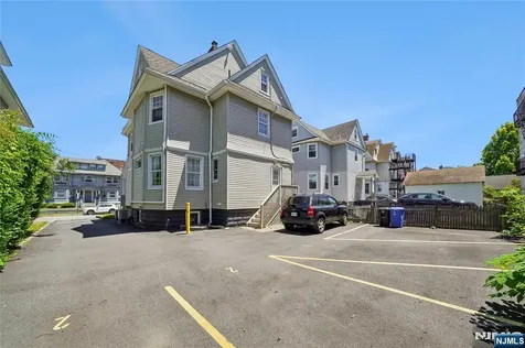 14 Grove Terrace Montclair NJ 07042