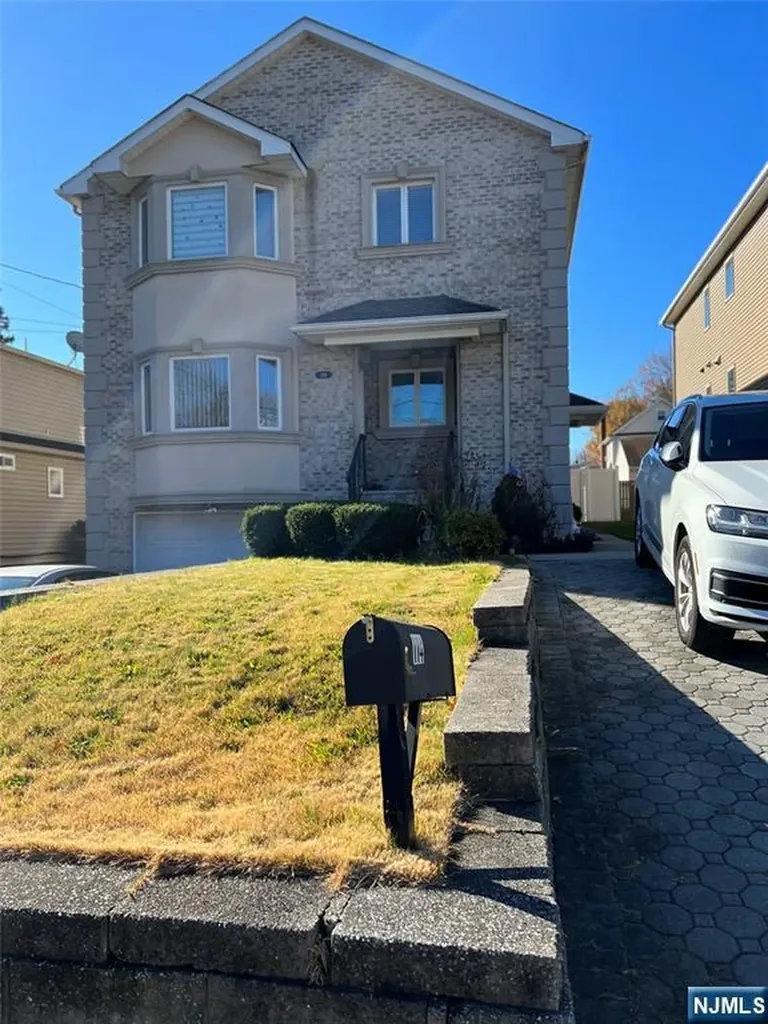 114 Grove Avenue Maywood NJ 07607