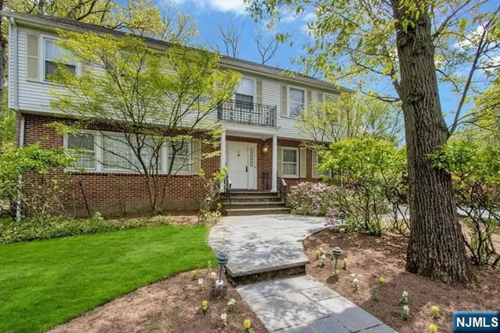 195 Elm Road Englewood NJ 07631