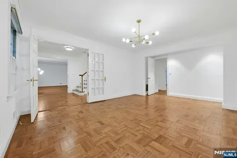 195 Elm Road Englewood NJ 07631