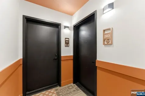 649 38th Street Union City NJ 07087