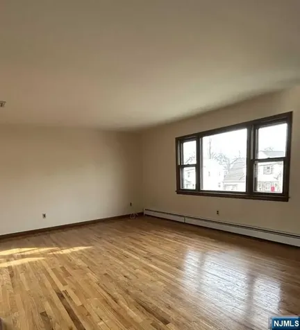 242 Paterson Avenue Lodi NJ 07644