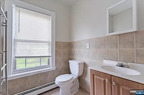 580 Hunterdon Street Newark NJ 07108