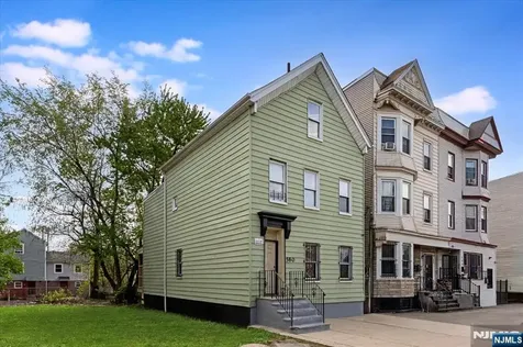 580 Hunterdon Street Newark NJ 07108