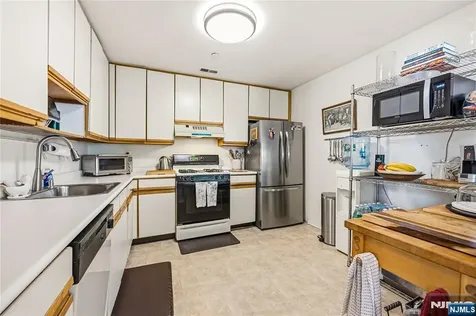 6 Markham Circle Englewood NJ 07631