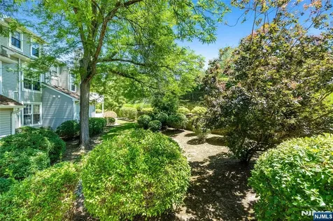 6 Markham Circle Englewood NJ 07631