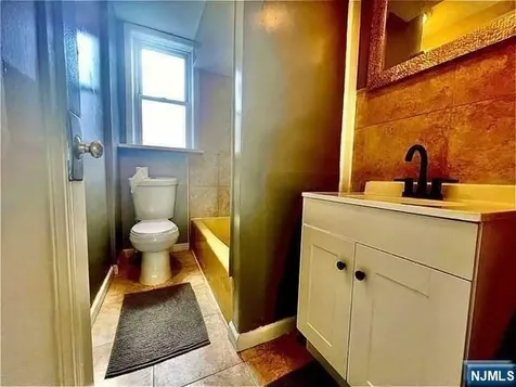 85 Macarthur Avenue Garfield NJ 07026