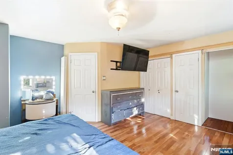 15 Orchid Court Deptford NJ 08096