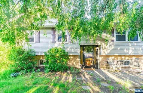 15 Orchid Court Deptford NJ 08096