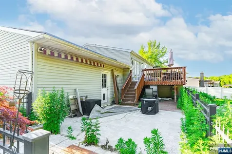 15 Orchid Court Deptford NJ 08096