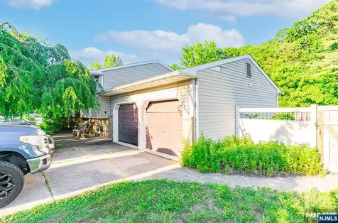 15 Orchid Court Deptford NJ 08096