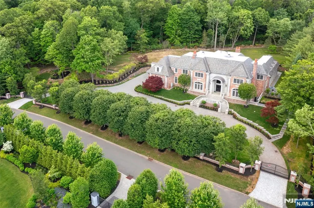 11 Margo Way Alpine NJ 07620