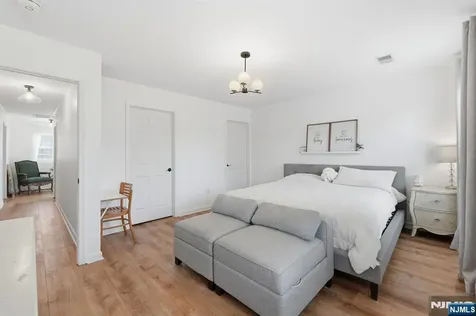 4 Mulberry Lane Hamburg NJ 07419