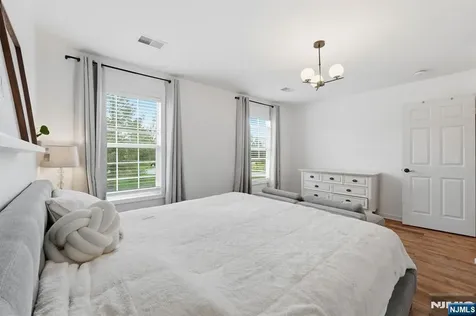 4 Mulberry Lane Hamburg NJ 07419