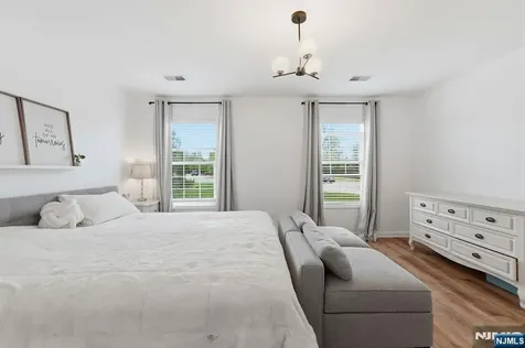 4 Mulberry Lane Hamburg NJ 07419