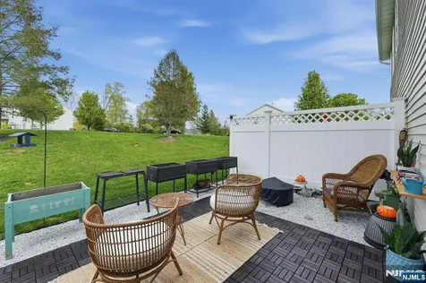 4 Mulberry Lane Hamburg NJ 07419