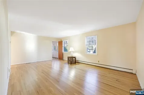68 Colgate Avenue Paramus NJ 07652