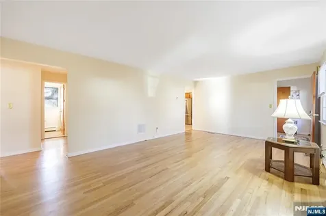 68 Colgate Avenue Paramus NJ 07652
