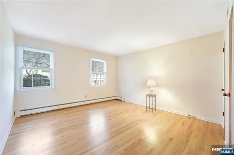 68 Colgate Avenue Paramus NJ 07652