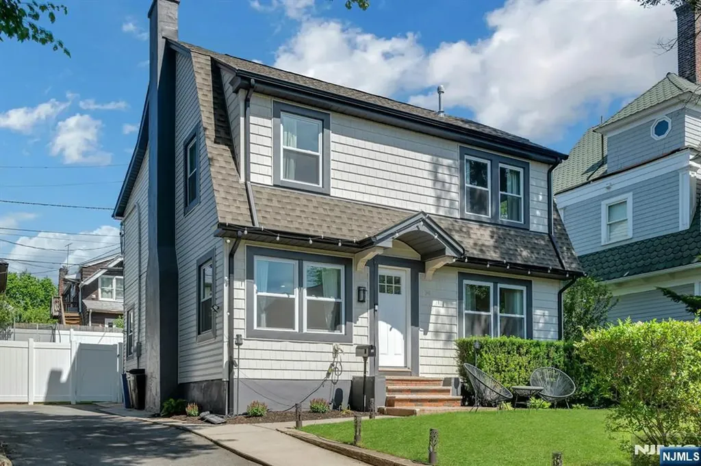 34 Cloverhill Place Montclair NJ 07042