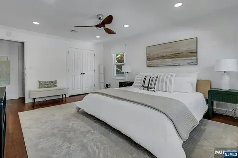 34 Cloverhill Place Montclair NJ 07042