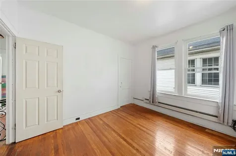 457 7th Newark NJ 07107