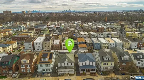 457 7th Newark NJ 07107