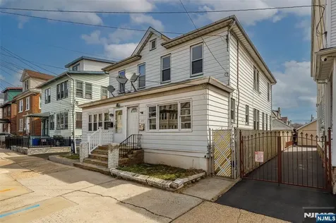 457 7th Newark NJ 07107