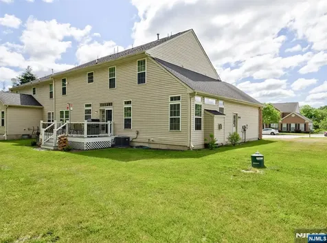 26-28 Primrose Lane Sparta NJ 07871