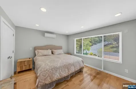 57 Hemlock Road Little Falls NJ 07424