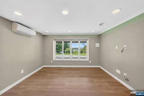 57 Hemlock Road Little Falls NJ 07424