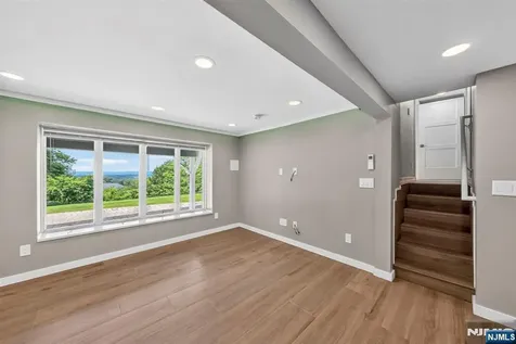 57 Hemlock Road Little Falls NJ 07424