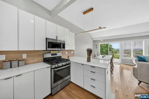 57 Hemlock Road Little Falls NJ 07424