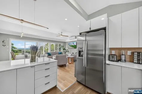 57 Hemlock Road Little Falls NJ 07424