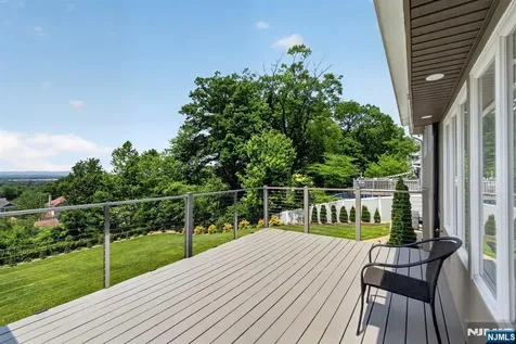 57 Hemlock Road Little Falls NJ 07424