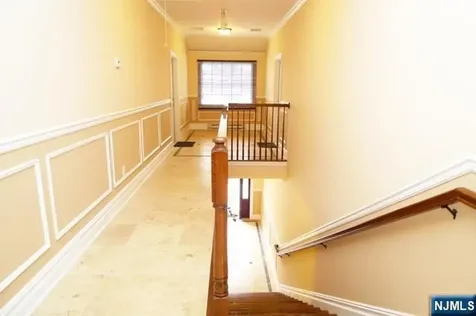 22 Hemlock Lane Tenafly NJ 07670