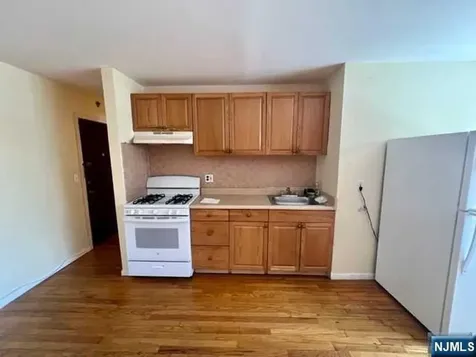 166 Sedore Avenue Fairview NJ 07022