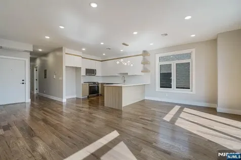 393 Myrtle Avenue Irvington NJ 07111