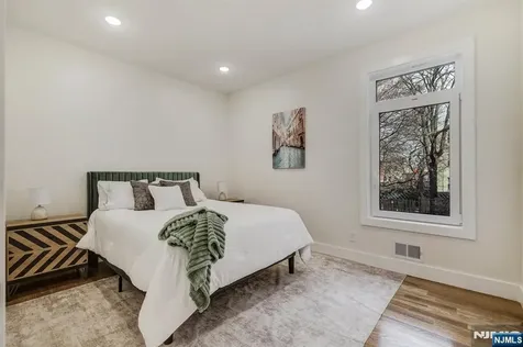 393 Myrtle Avenue Irvington NJ 07111