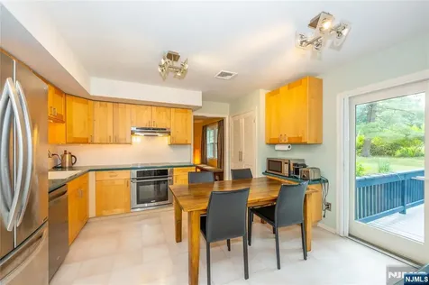 32 Natalie Drive West Caldwell NJ 07006