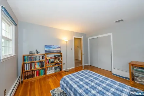 32 Natalie Drive West Caldwell NJ 07006
