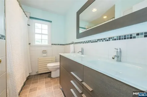 32 Natalie Drive West Caldwell NJ 07006