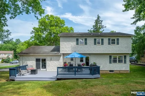 32 Natalie Drive West Caldwell NJ 07006