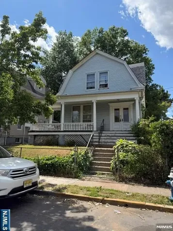 53 Chapman Place Irvington NJ 07111