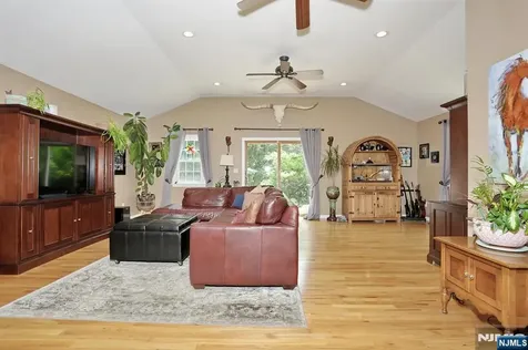 396 Burlington Road Paramus NJ 07652