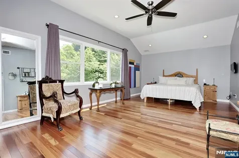 396 Burlington Road Paramus NJ 07652