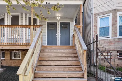 855 S 14th Street Newark NJ 07108