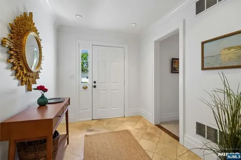 658 Ridgewood Road Maplewood NJ 07040