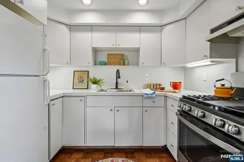 658 Ridgewood Road Maplewood NJ 07040
