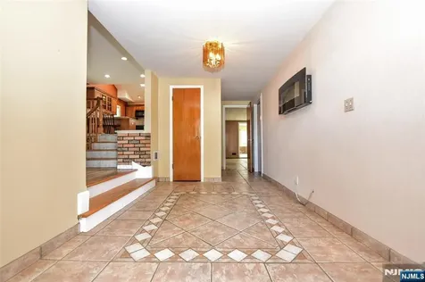 77 Herman Street Hackensack NJ 07601